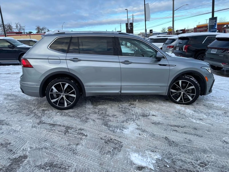 VW Tiguan * Highline R Line * CARFAX * БЕЗ ПЪРВОНАЧАЛНА ВНОС, снимка 3 - Автомобили и джипове - 52940779