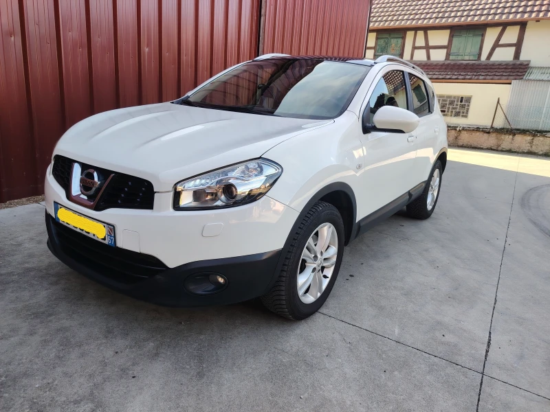 Nissan Qashqai, снимка 2 - Автомобили и джипове - 53005413