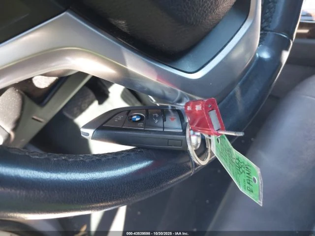 BMW X5 Harman Kardon* HUD* Keyless* Камера* Подгреви* , снимка 13 - Автомобили и джипове - 52637676