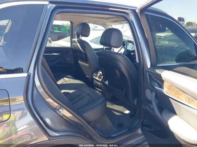 BMW X5 Harman Kardon* HUD* Keyless* Камера* Подгреви* , снимка 11 - Автомобили и джипове - 52637676