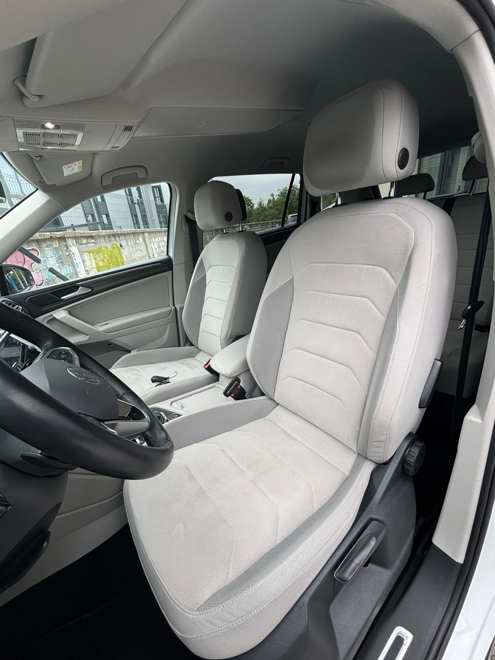 VW Tiguan 2.0TDI ALLSPACE ELEGANCE - изображение 9