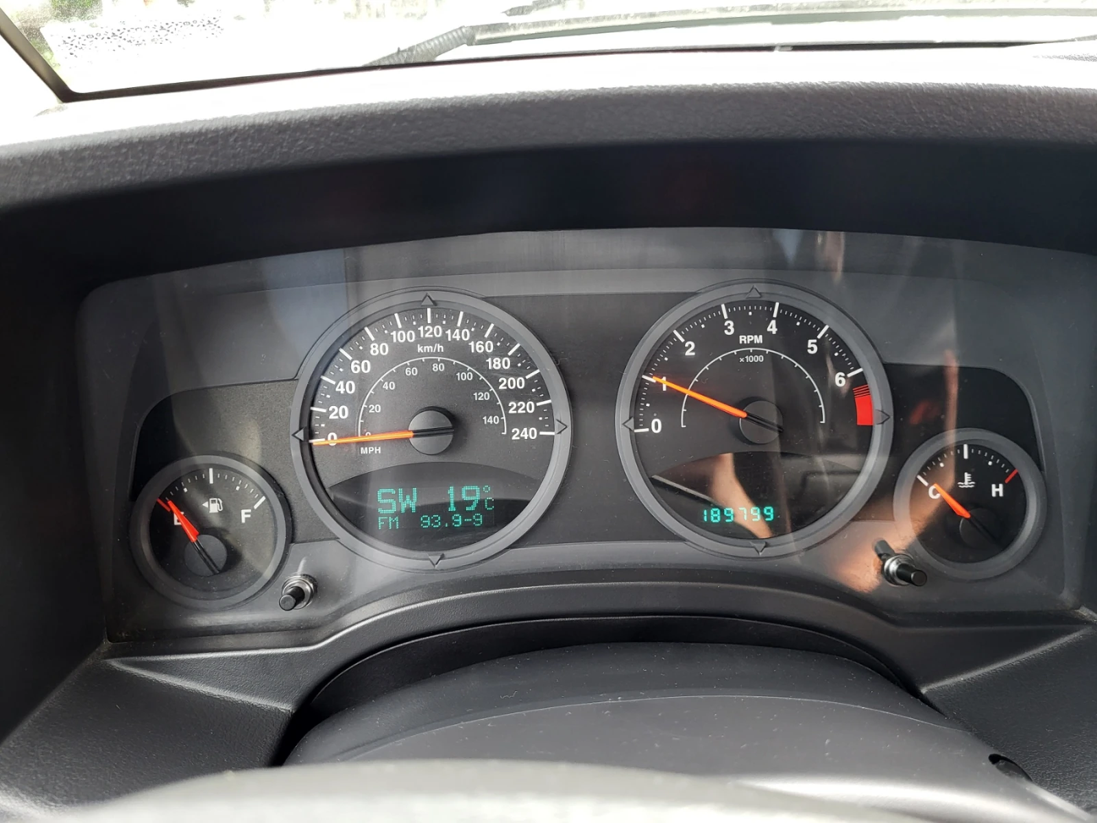 Jeep Compass 2.4 (170 кс) 4x4 - изображение 9