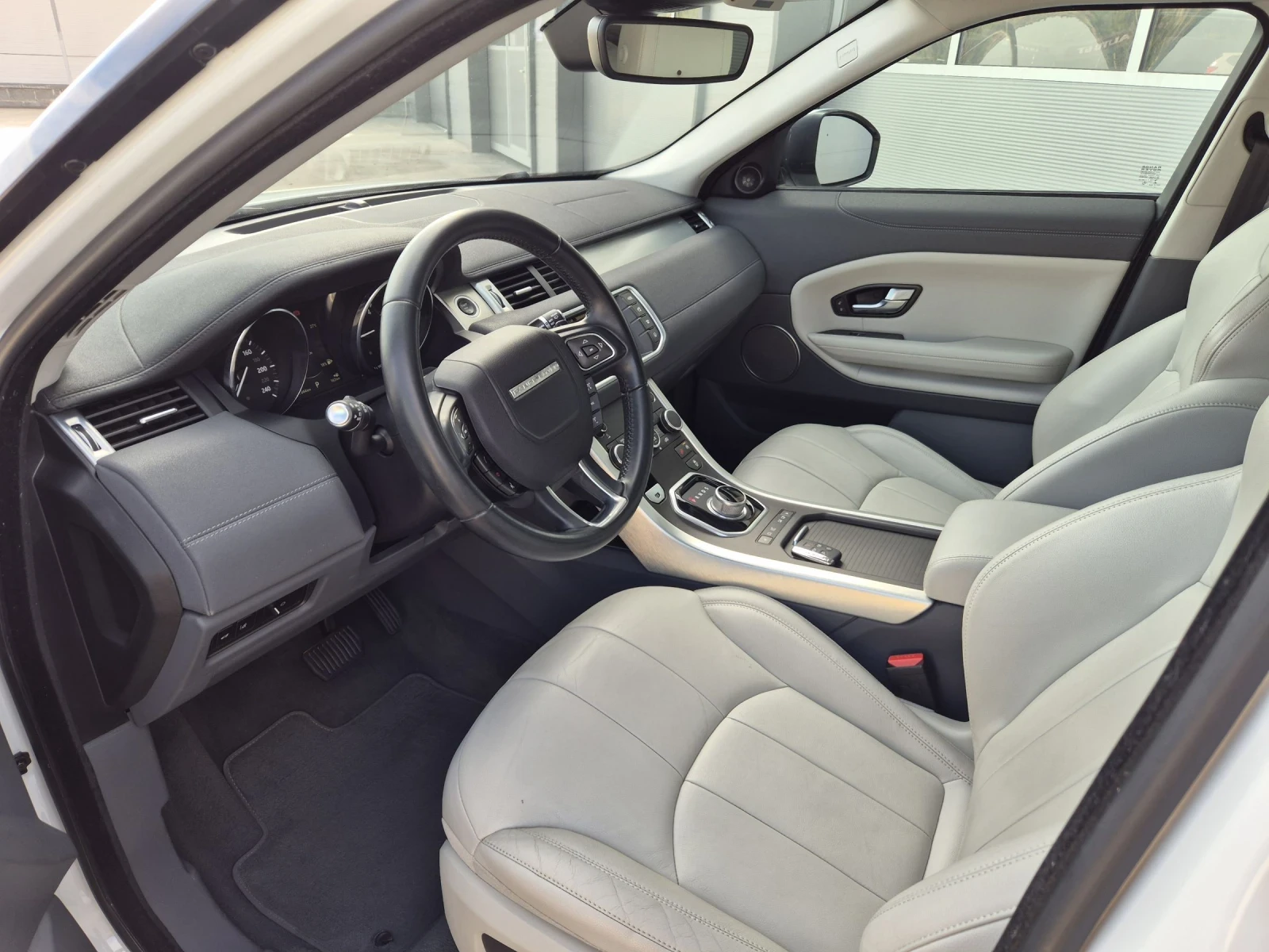 Land Rover Evoque 2, 0tdi 4x4 57000km!!! - изображение 6