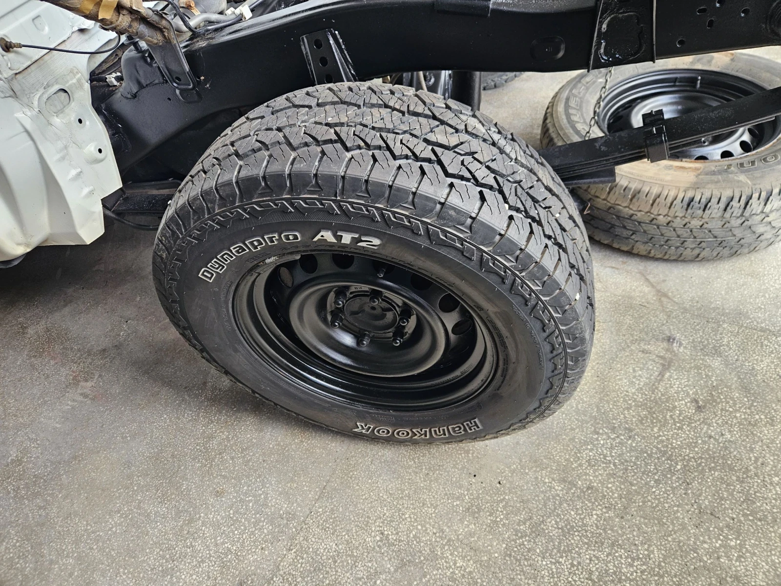 Toyota Hilux 2.4D, снимка 12 - Автомобили и джипове - 54115866