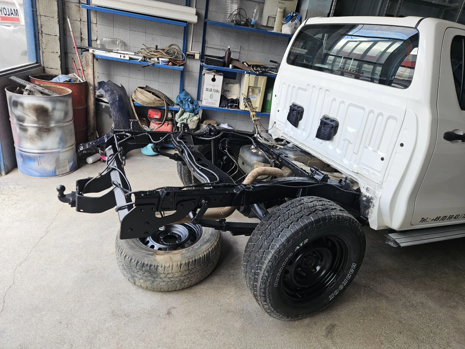 Toyota Hilux 2.4D, снимка 5 - Автомобили и джипове - 54115866