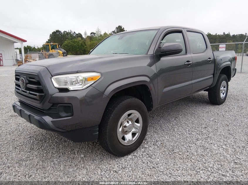 Toyota Tacoma 2.7l Sr, снимка 2 - Автомобили и джипове - 54307312