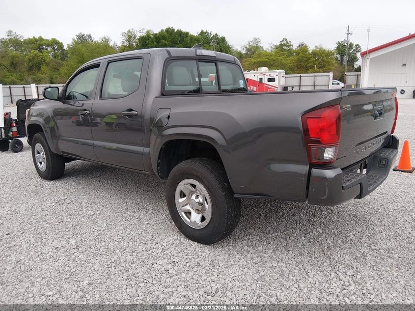 Toyota Tacoma 2.7l Sr, снимка 3 - Автомобили и джипове - 54307312