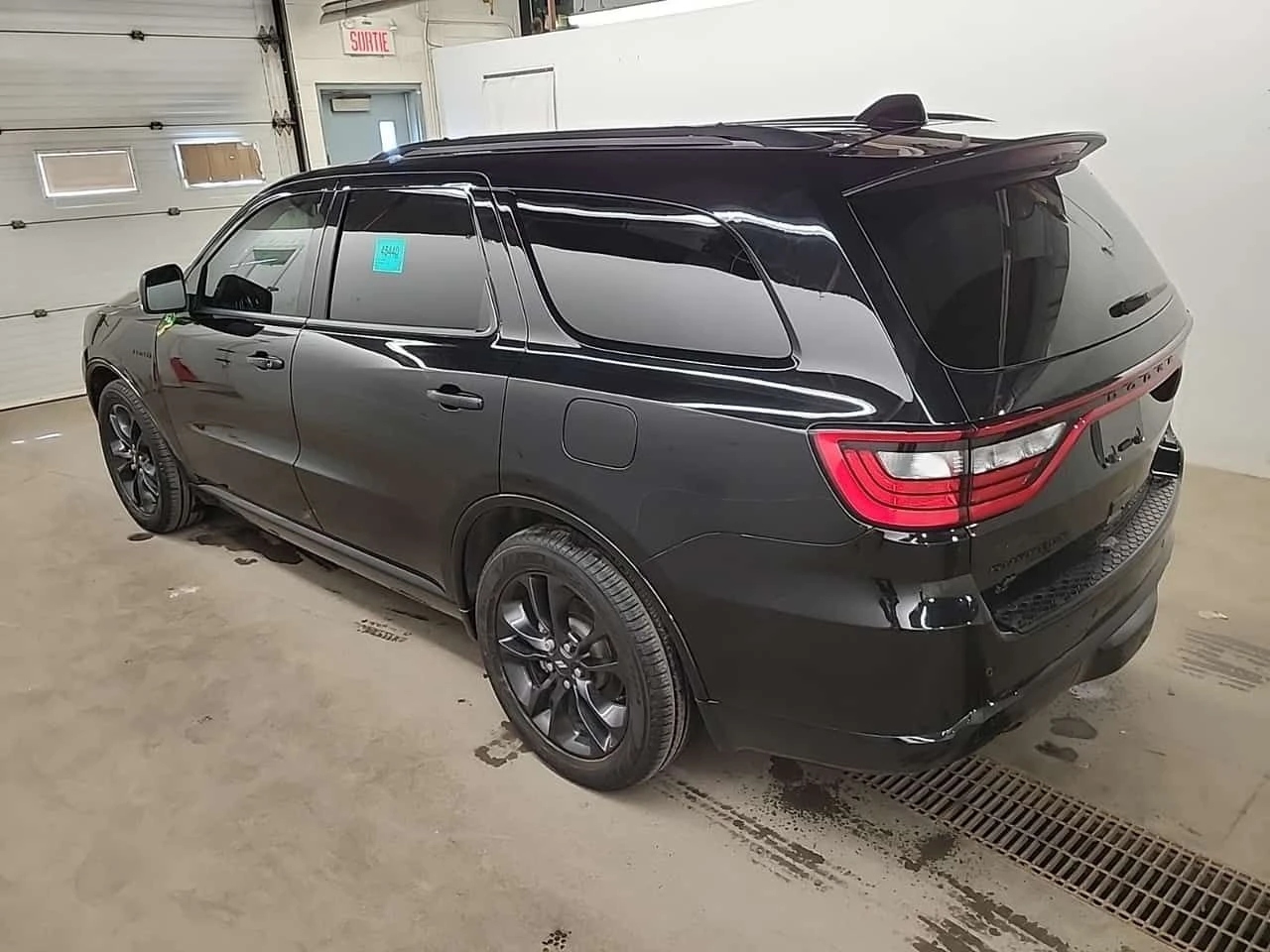 Dodge Durango R/T PLUS| PANO| ОБДУХВАНЕ| 2 КЛЮЧА| , снимка 5 - Автомобили и джипове - 54428146