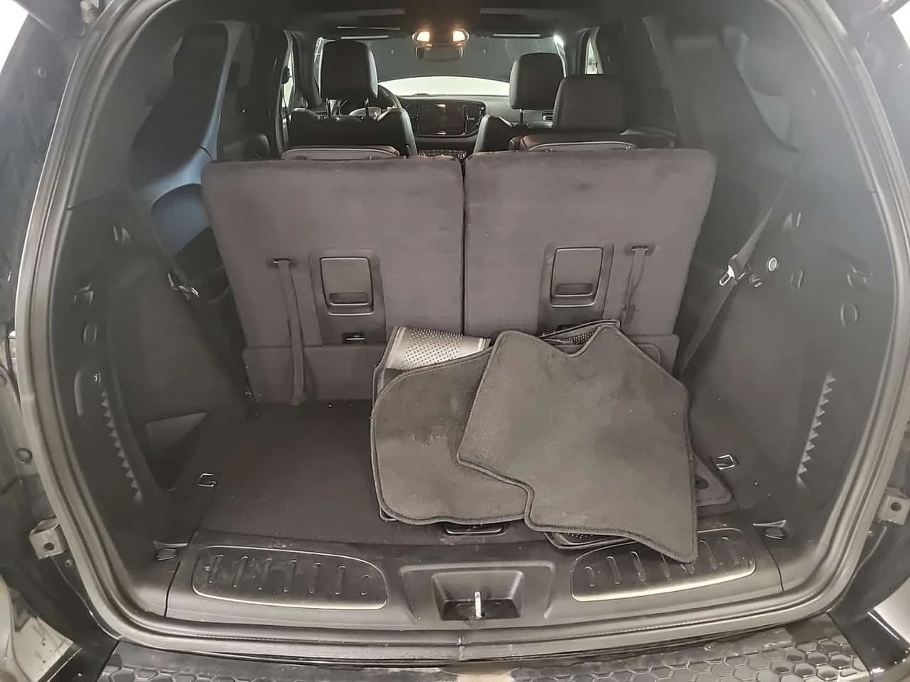 Dodge Durango R/T PLUS| PANO| ОБДУХВАНЕ| 2 КЛЮЧА| , снимка 14 - Автомобили и джипове - 54428146