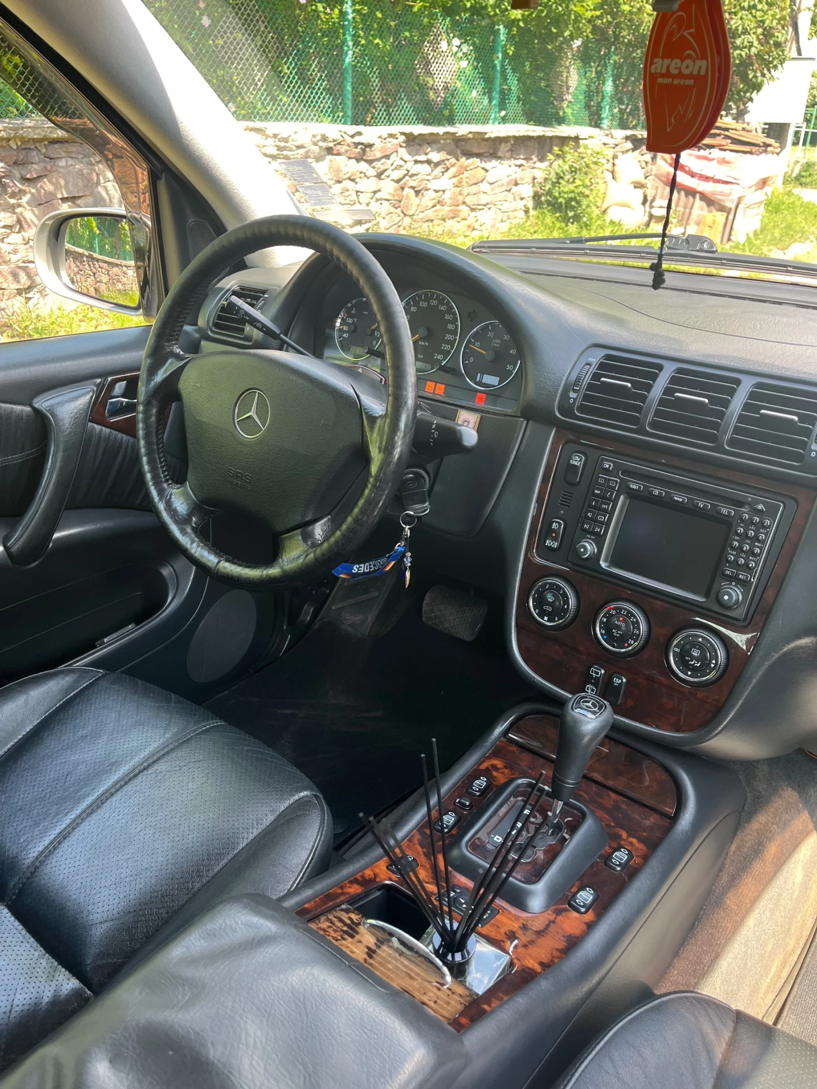 Mercedes-Benz ML 270, снимка 4 - Автомобили и джипове - 54646973