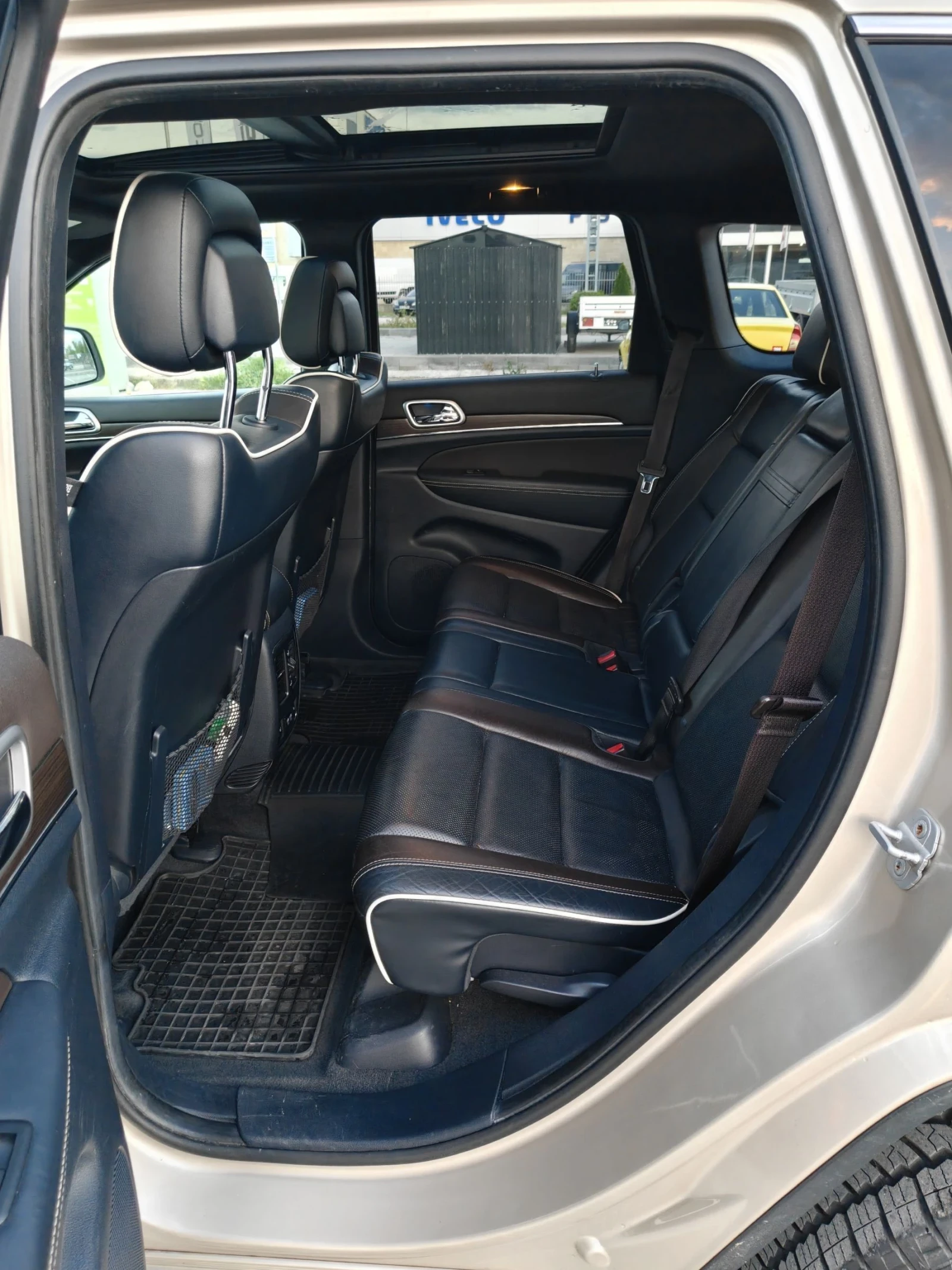 Jeep Grand cherokee GERMANY* OVERLAND* FULL, снимка 13 - Автомобили и джипове - 54652539