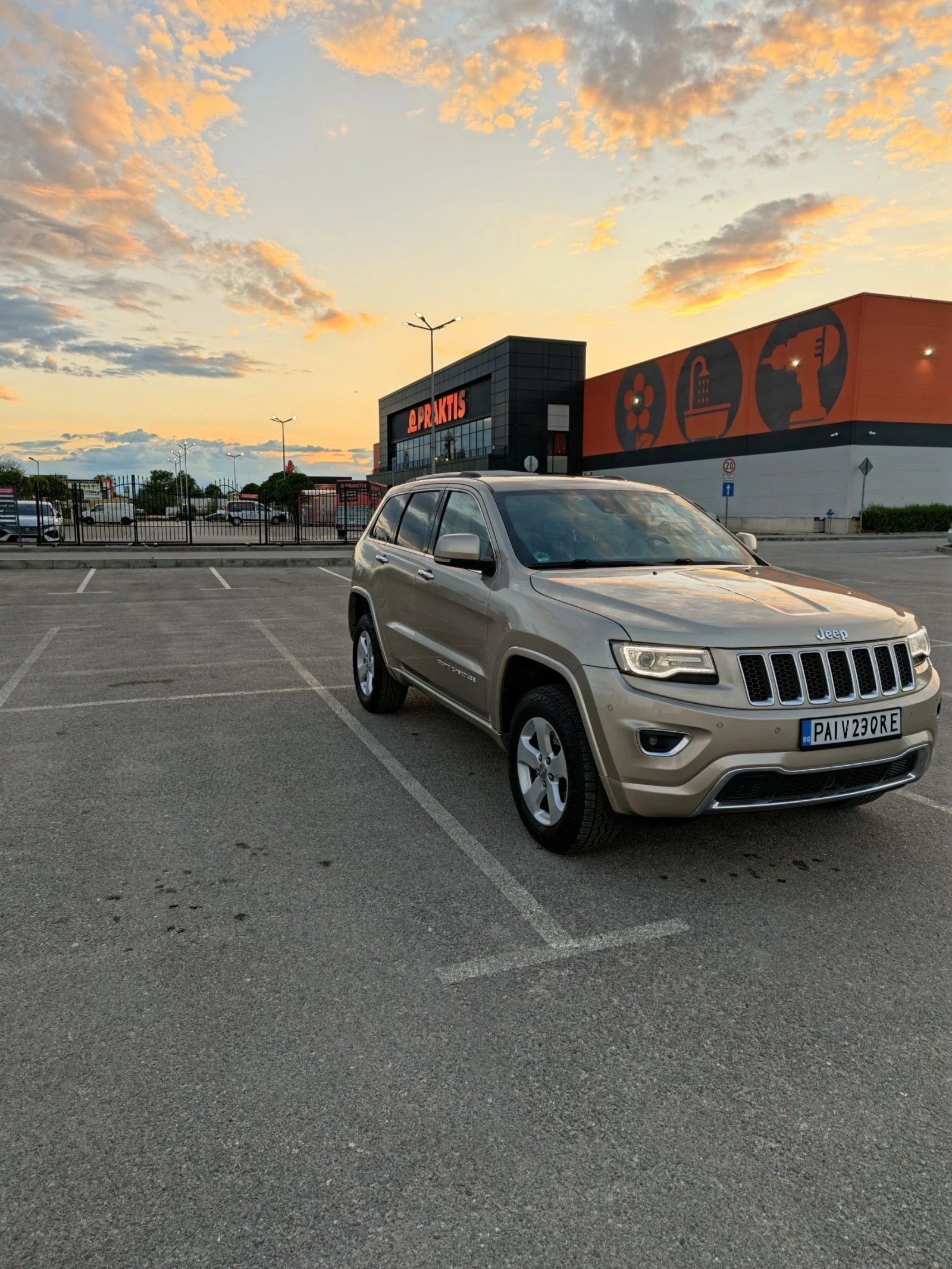 Jeep Grand cherokee GERMANY* OVERLAND* FULL, снимка 6 - Автомобили и джипове - 54652539