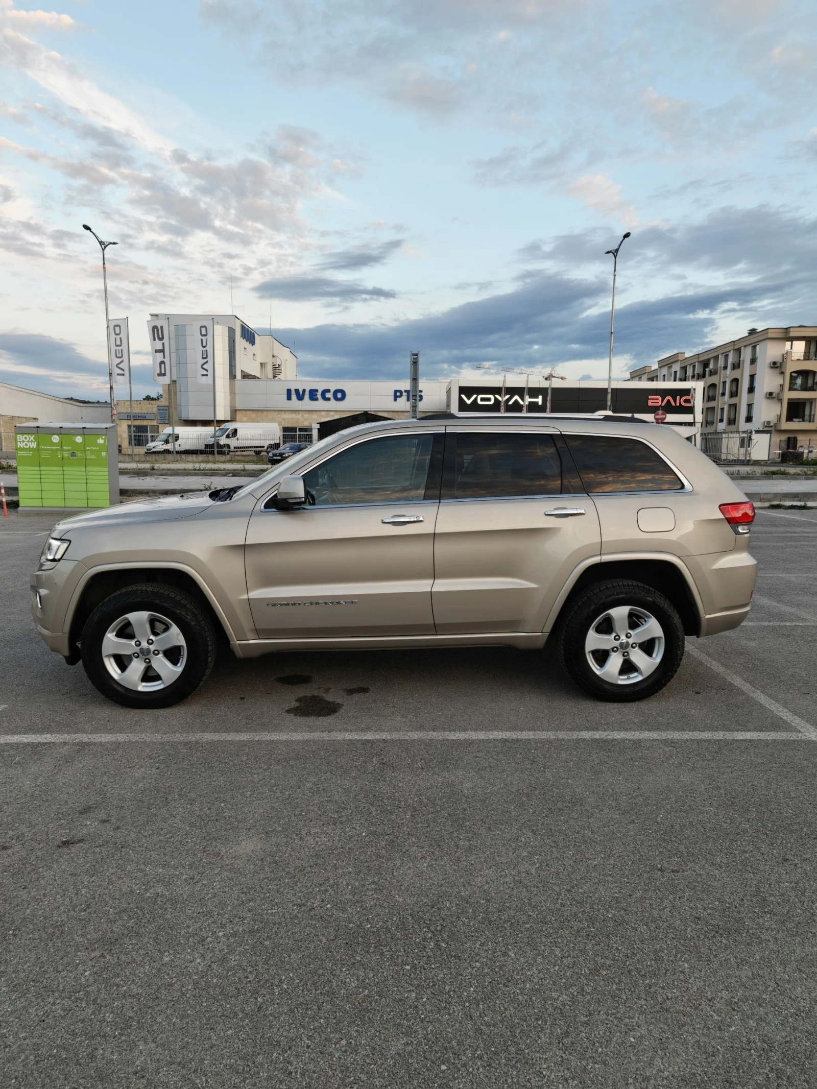 Jeep Grand cherokee GERMANY* OVERLAND* FULL, снимка 4 - Автомобили и джипове - 54652539