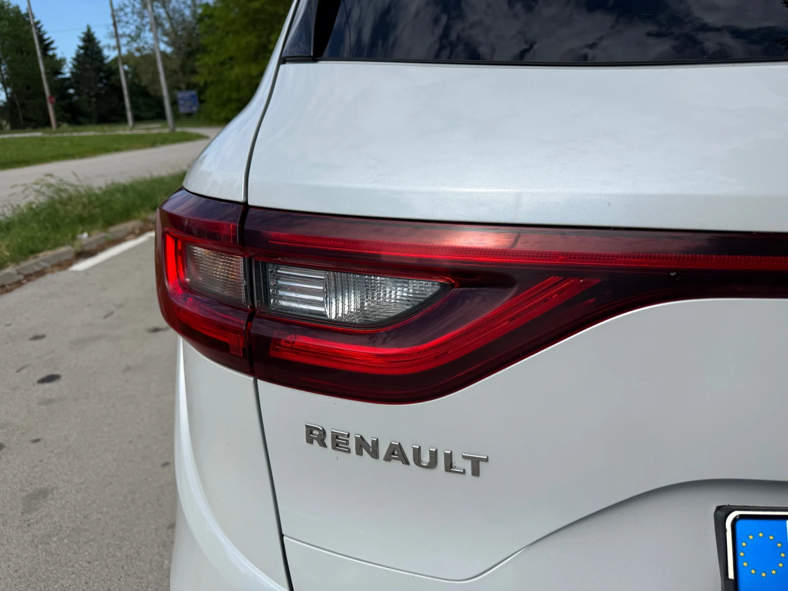 Renault Koleos 2.0 dCi 177 hp 4WD, снимка 5 - Автомобили и джипове - 54714974