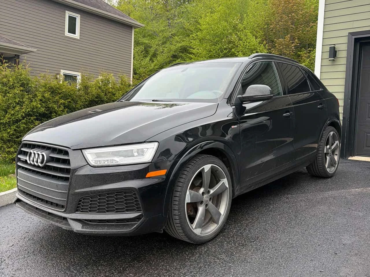 Audi Q3 * Technik * Bose * PANO * 2 КЛЮЧА, снимка 2 - Автомобили и джипове - 54756223