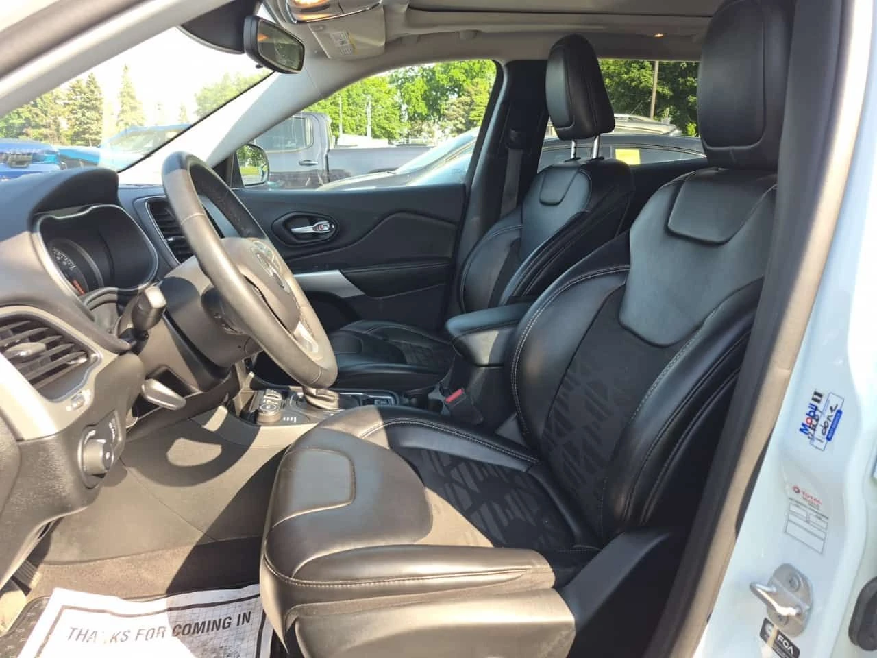 Jeep Cherokee * X * CARFAX * ПОДГРЕВИ * ПАНО * 2 КЛЮЧА * , снимка 5 - Автомобили и джипове - 54821310