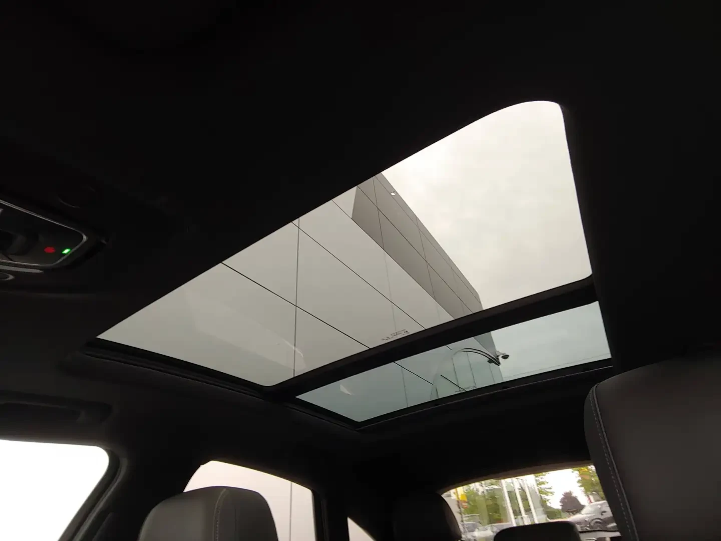 Audi Q5 SPORTBACK* MATRIX* ПАНОРАМА* КАМЕРА* ПОДГРЕВ* , снимка 13 - Автомобили и джипове - 55788713