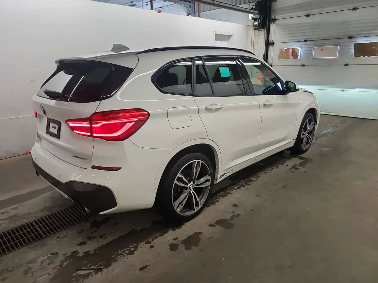 BMW X1 XDRIVE28I* ����� �-�����* HUD* HAR/KAR* PANO*  | Mobile.bg � ����������� 3