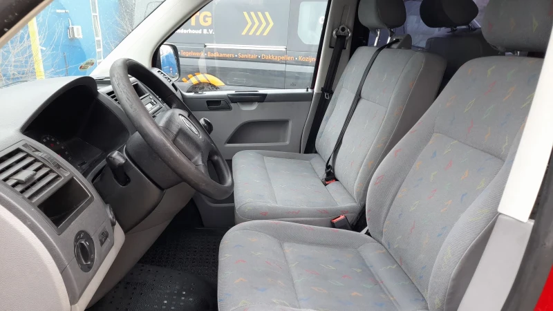 VW Transporter 8+ 1м Клима , снимка 9 - Бусове и автобуси - 53397444