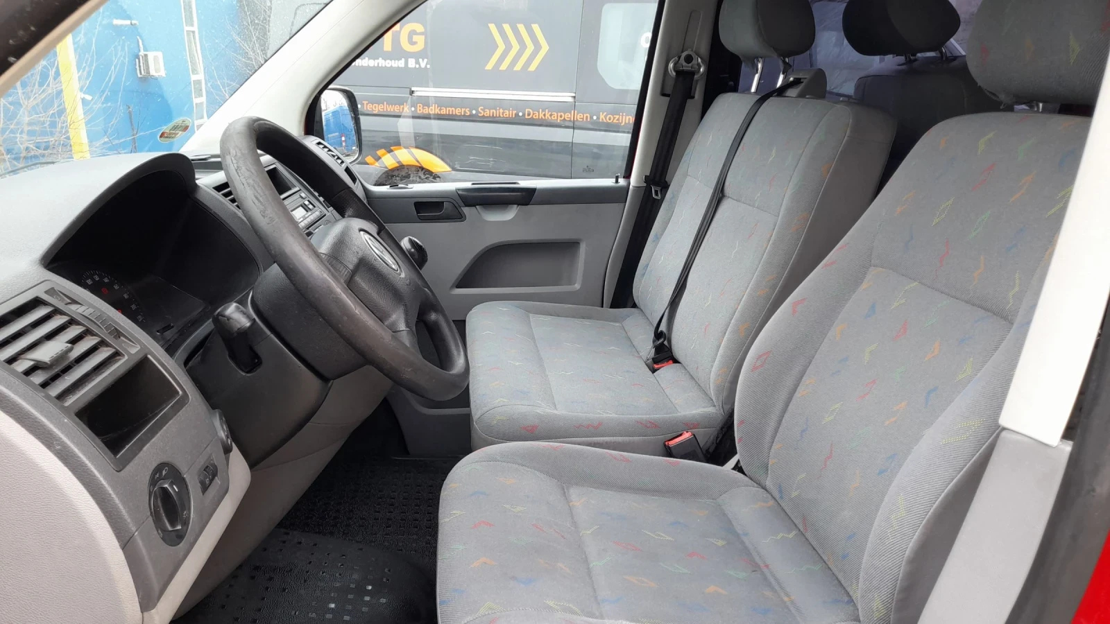 VW Transporter 8+ 1м Клима  - изображение 9