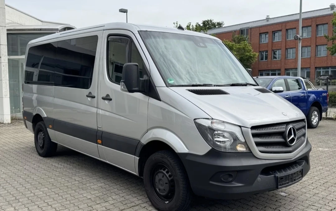 Mercedes-Benz Sprinter 319 8+ 1* места* КЛИМАТРОНИК* , снимка 3 - Бусове и автобуси - 54948175