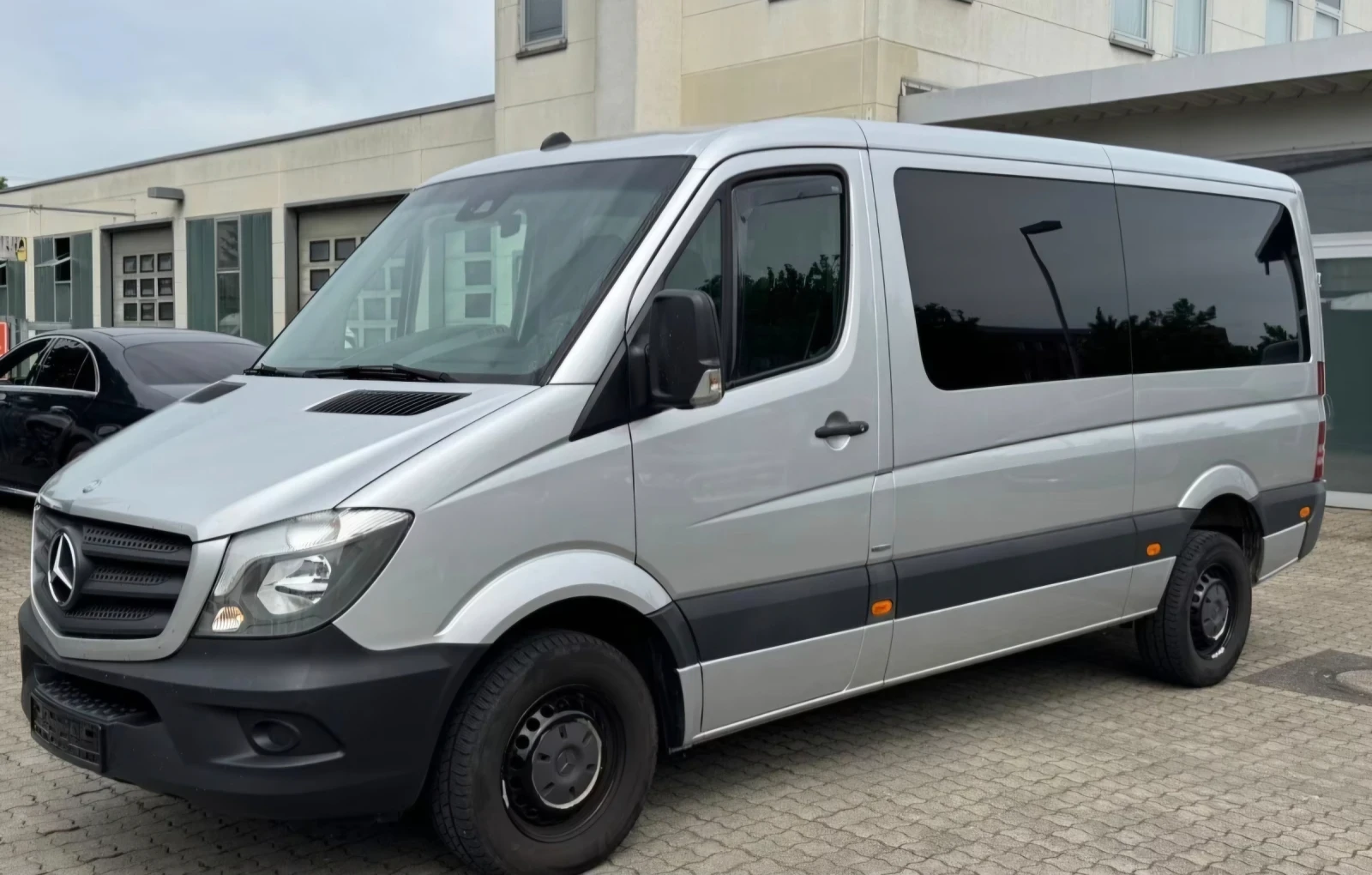 Mercedes-Benz Sprinter 319 8+ 1* места* КЛИМАТРОНИК* 