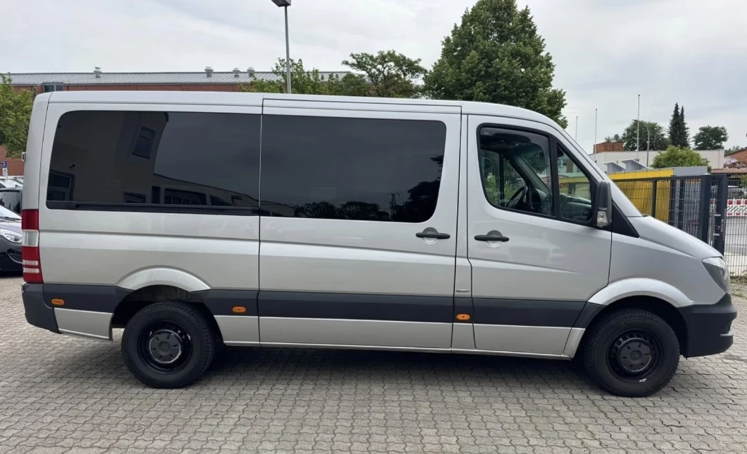 Mercedes-Benz Sprinter 319 8+ 1* места* КЛИМАТРОНИК* , снимка 4 - Бусове и автобуси - 54948175