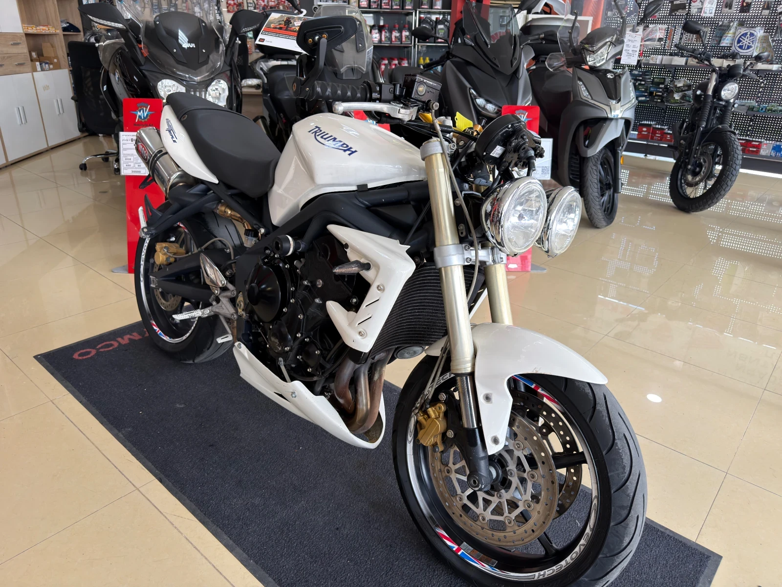 Triumph Street Twin 675, снимка 2 - Мотоциклети и мототехника - 54135732