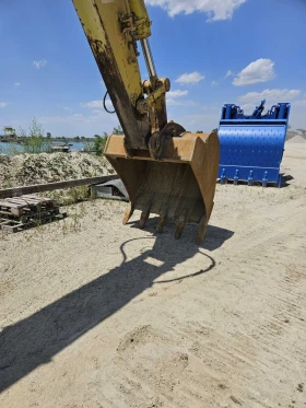 Багер Komatsu Pc240lc, снимка 6