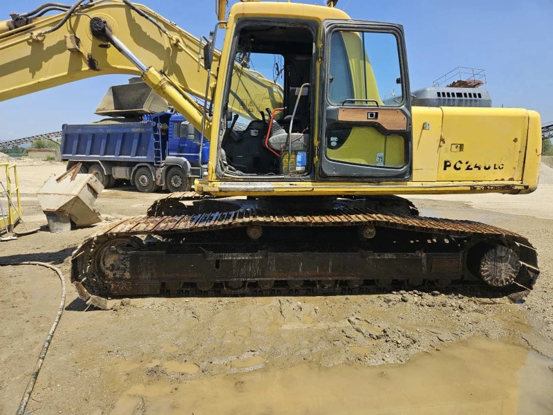 Багер Komatsu Pc240lc, снимка 11 - Индустриална техника - 53012842