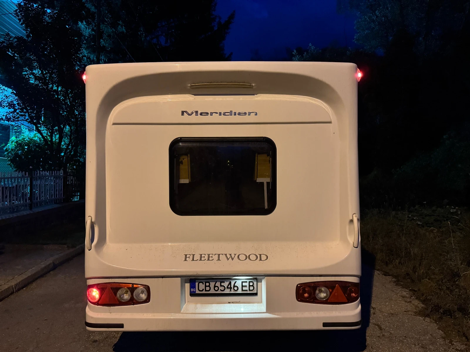 Каравана Fleetwood Meridien 560-6L, снимка 3 - Каравани и кемпери - 55601596