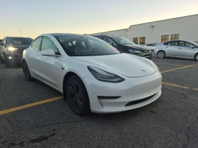 Tesla Model 3 * LONG RANGE * АВТОКРЕДИТ БЕЗ ПЪРВОНАЧАЛНА ВНОСКА*, снимка 2