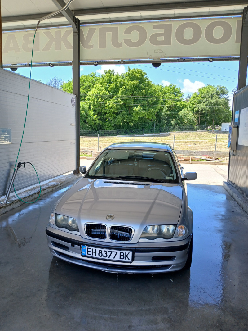 BMW 320, снимка 1 - Автомобили и джипове - 46091160