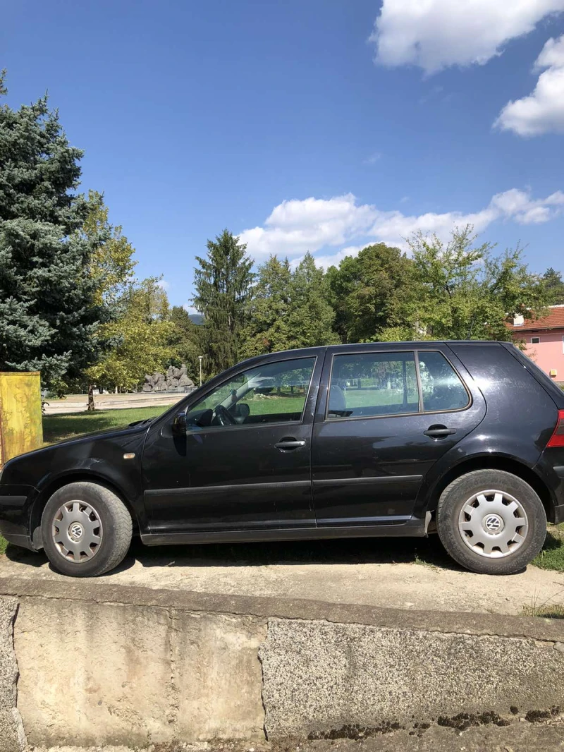 VW Golf SR, снимка 4 - Автомобили и джипове - 47388850