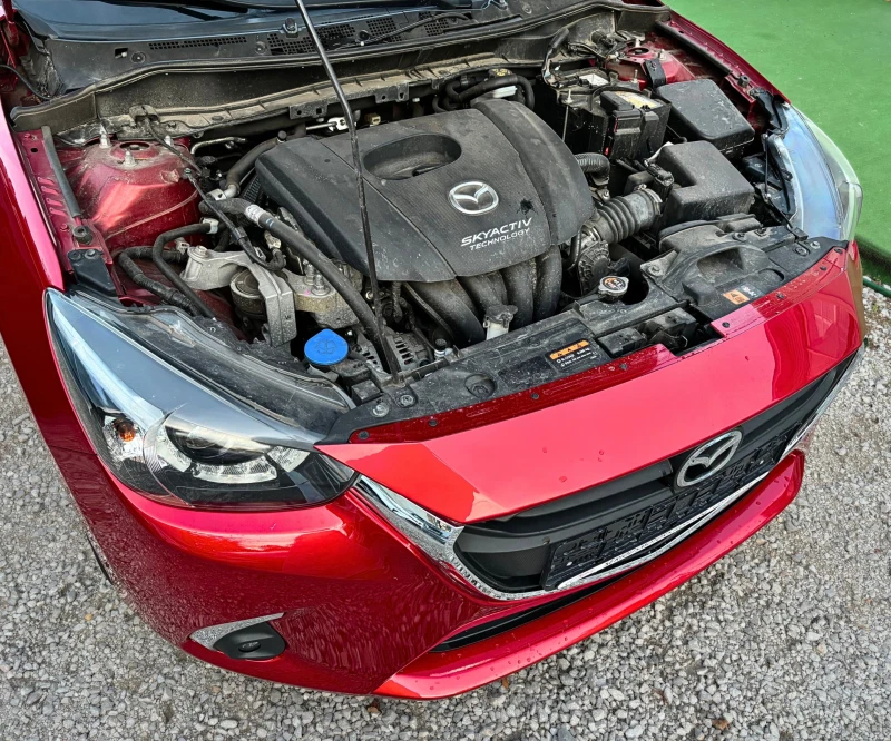 Mazda 2 1.5 SKY ACTIVE, снимка 7 - Автомобили и джипове - 47528119