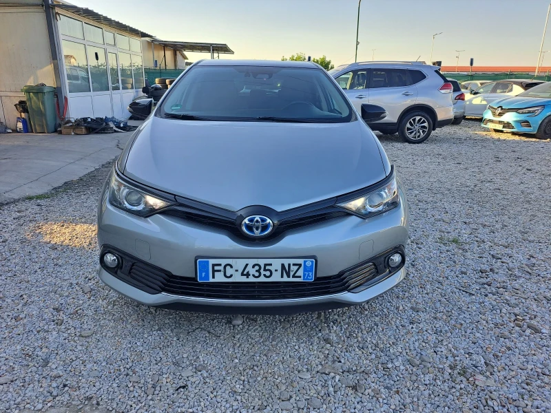 Toyota Auris 1.8 HYBRID, снимка 2 - Автомобили и джипове - 52562862
