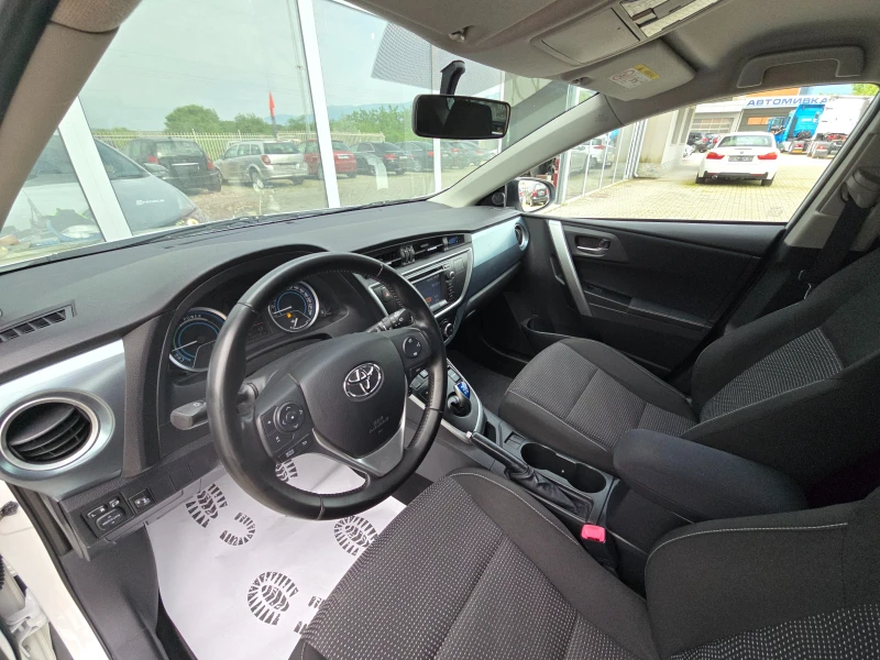Toyota Auris 1.8 HYBRID!!KAMEРА!!, снимка 10 - Автомобили и джипове - 52322559