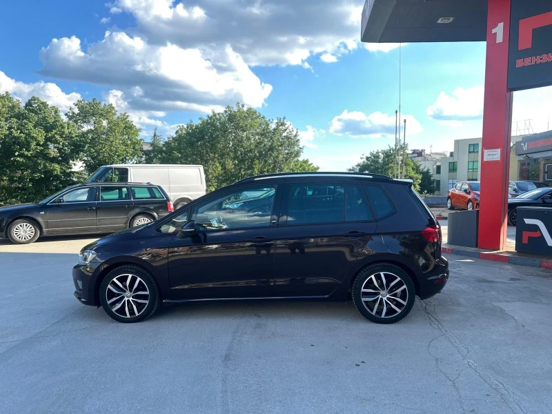 VW Golf СпортВан дистроник автомат, снимка 15 - Автомобили и джипове - 51909212
