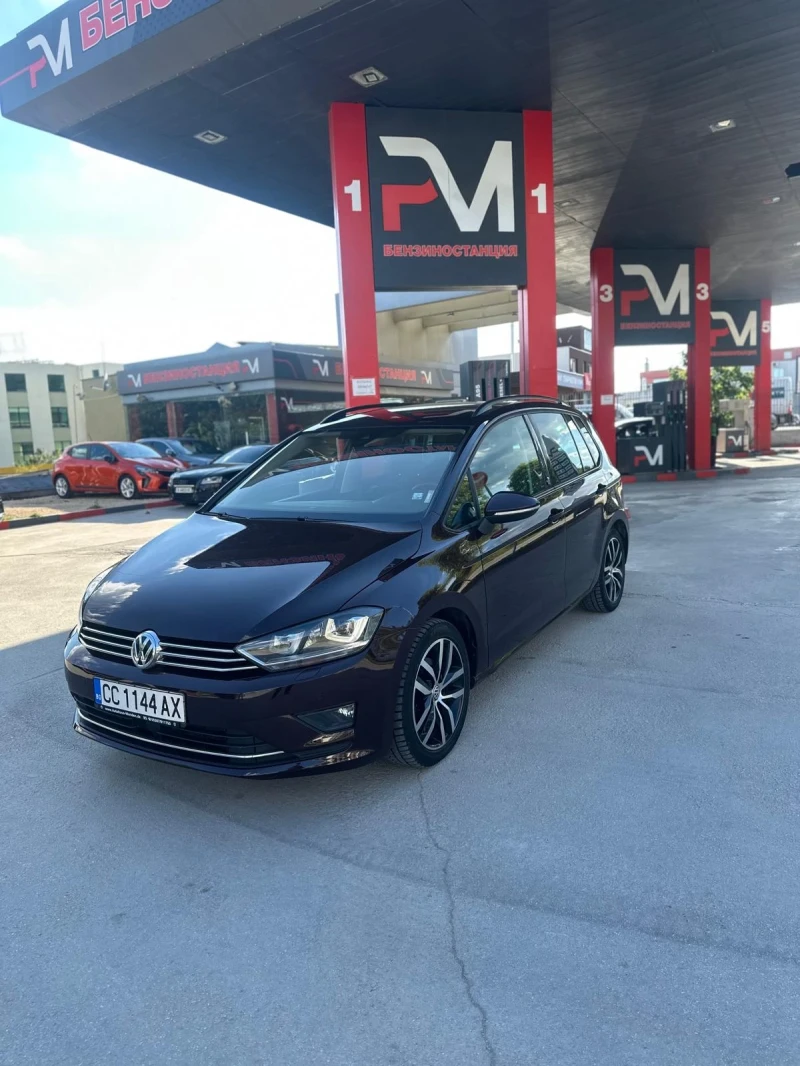 VW Golf СпортВан дистроник автомат, снимка 2 - Автомобили и джипове - 51909212