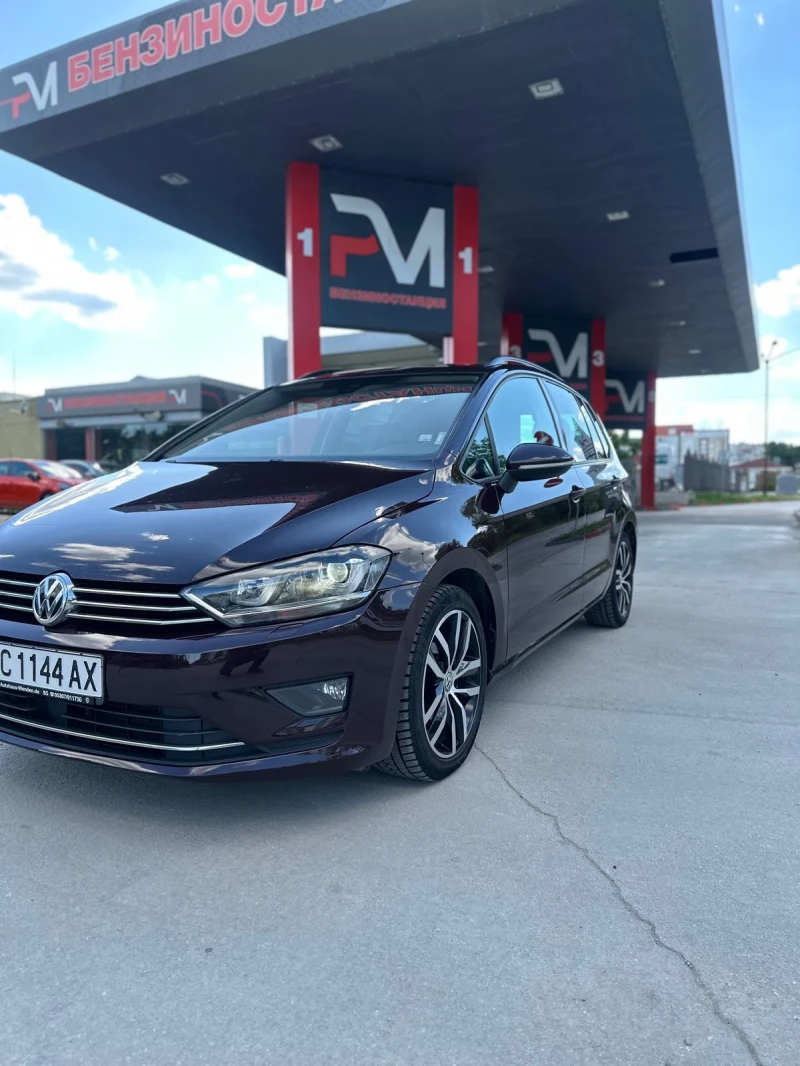 VW Golf СпортВан дистроник автомат, снимка 4 - Автомобили и джипове - 51909212