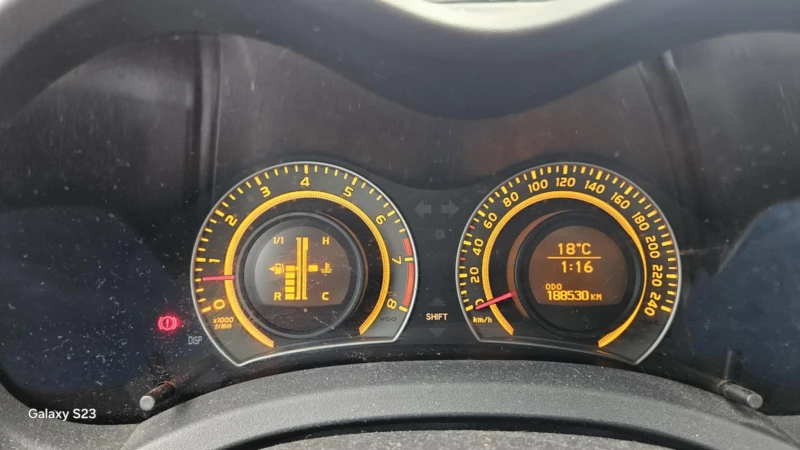 Toyota Auris 1.6 , 132 к.с,  Газов инжекцион, снимка 5 - Автомобили и джипове - 51703299