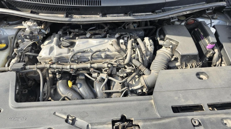 Toyota Auris 1.6 , 132 к.с,  Газов инжекцион, снимка 13 - Автомобили и джипове - 51703299