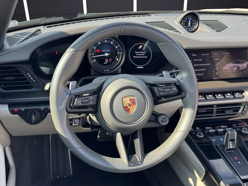 Porsche 911 992* GTS* CERAMIC* APPR* LIFT* BURM* 360* DISTR* P, снимка 10 - Автомобили и джипове - 52075961