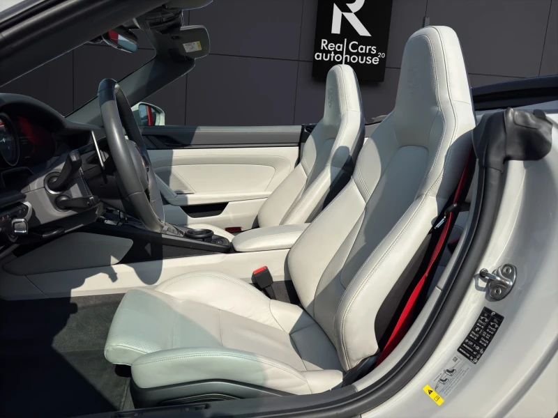 Porsche 911 992* GTS* CERAMIC* APPR* LIFT* BURM* 360* DISTR* P, снимка 9 - Автомобили и джипове - 52075961