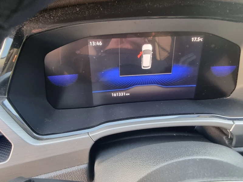 VW Touran, снимка 2 - Автомобили и джипове - 52437956