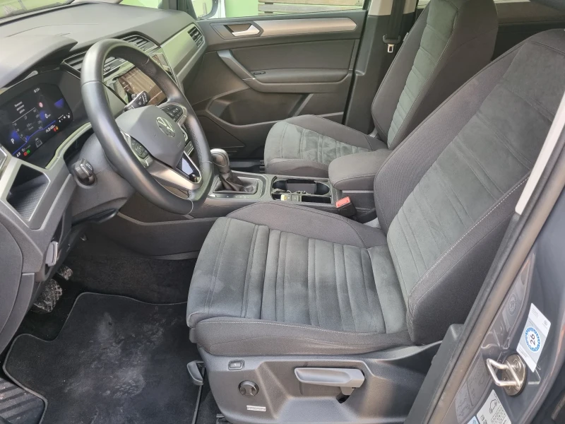 VW Touran, снимка 12 - Автомобили и джипове - 52902096