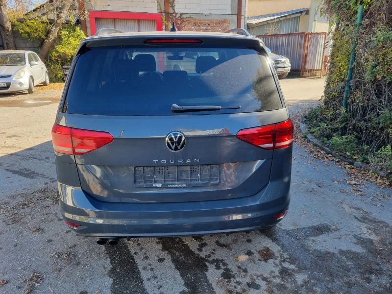 VW Touran, снимка 5 - Автомобили и джипове - 52437956