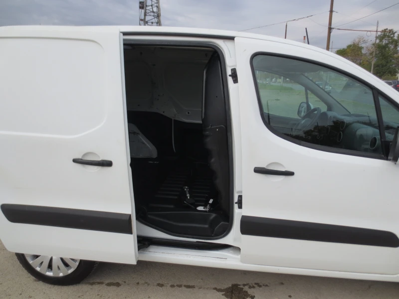 Citroen Berlingo 1.6 HDI , снимка 13 - Автомобили и джипове - 52292707
