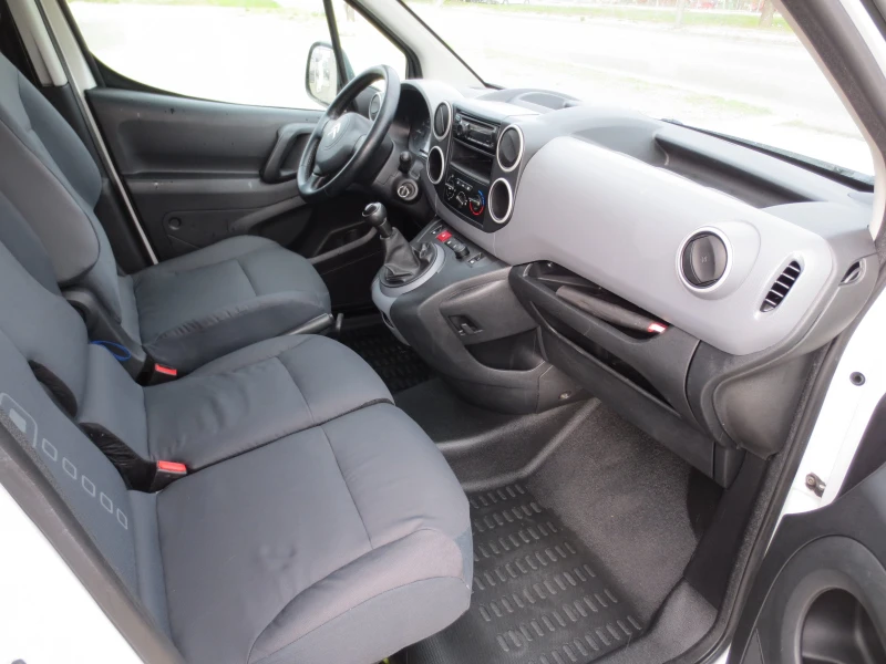 Citroen Berlingo 1.6 HDI , снимка 11 - Автомобили и джипове - 52292707