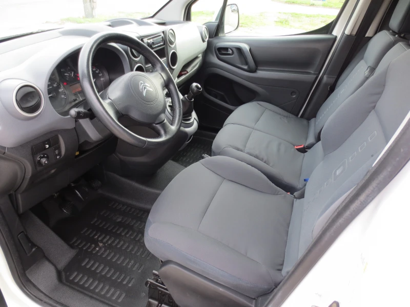 Citroen Berlingo 1.6 HDI , снимка 9 - Автомобили и джипове - 52292707